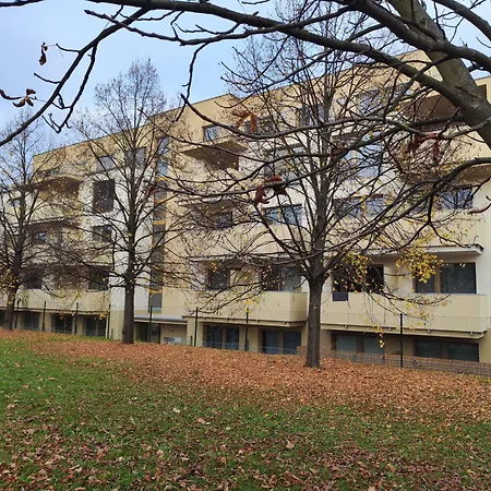 אולומוץ Apartments Martino מראה חיצוני תמונה